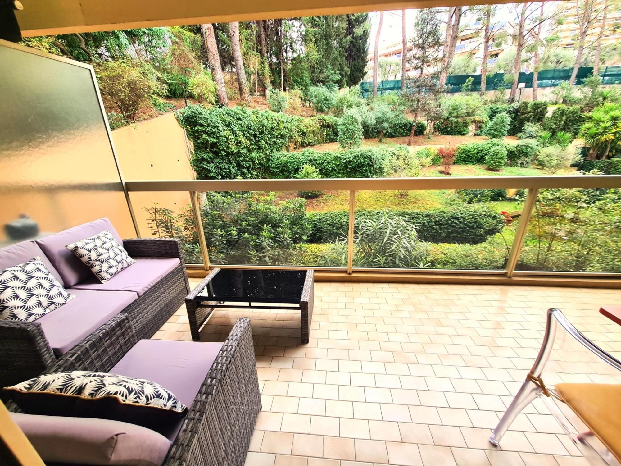 Appartement Grande Terrasse A 5 Min De La Nice